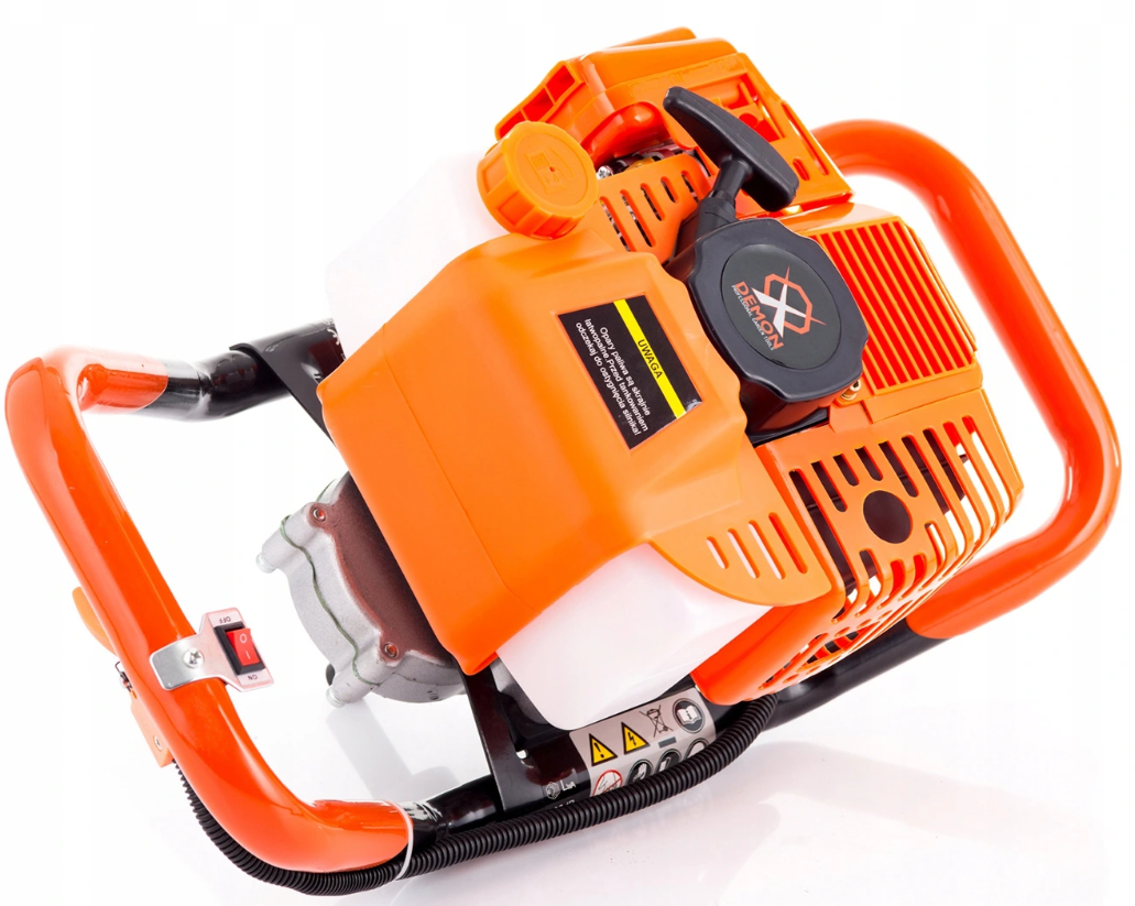 MAR-POL M84000/2 MOTOROVÝ ZEMNÝ VRTÁK 62cc + VRTÁK 150mm 2,3kW