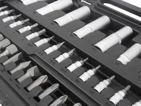 GEKO G10151 Sada nástrčných kľúčov 1/4", 1/2" 108ks