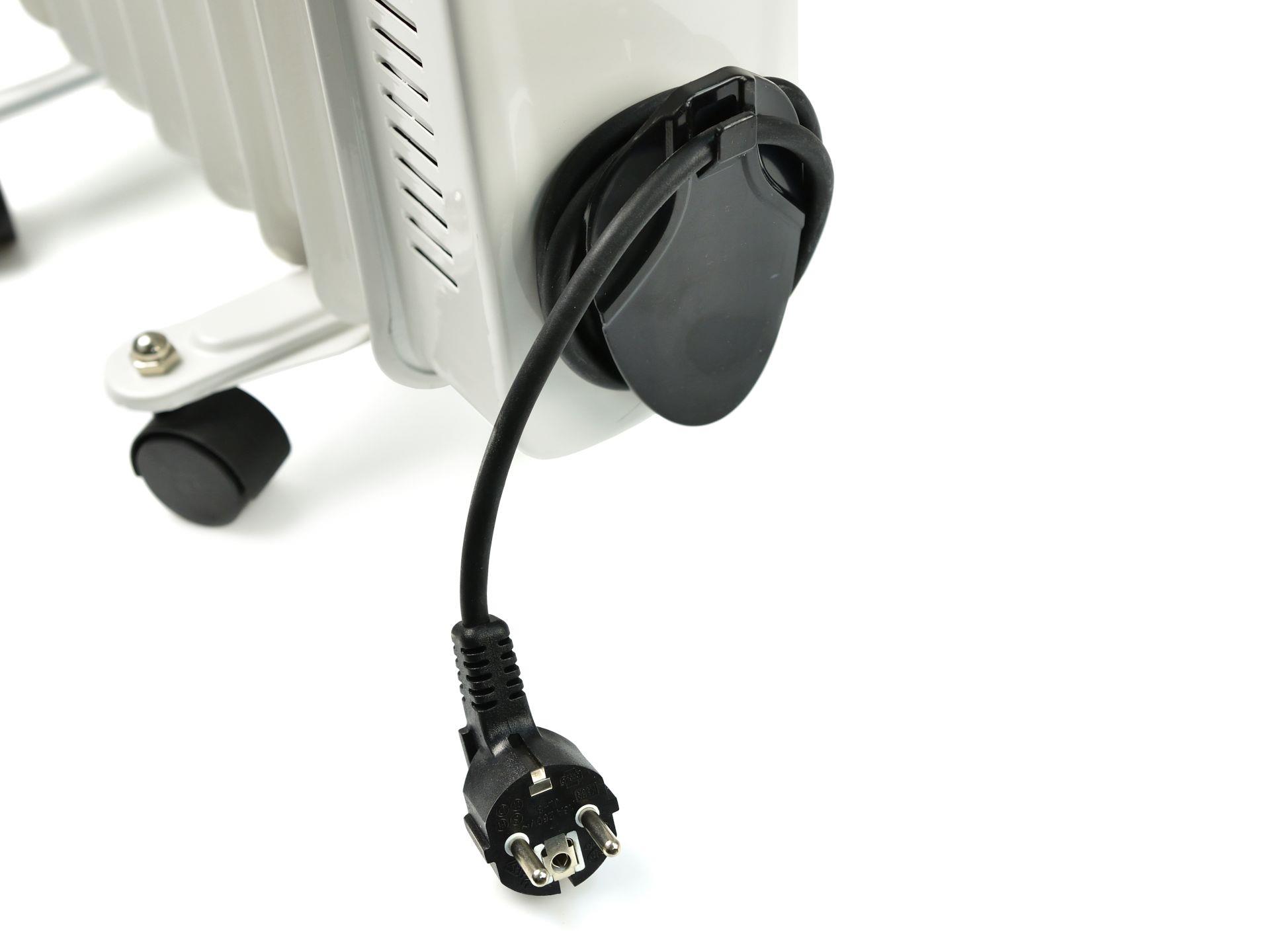 GEKO G80550 Olejový ohrievač s reguláciou a termostatom 1500W 7 rebier