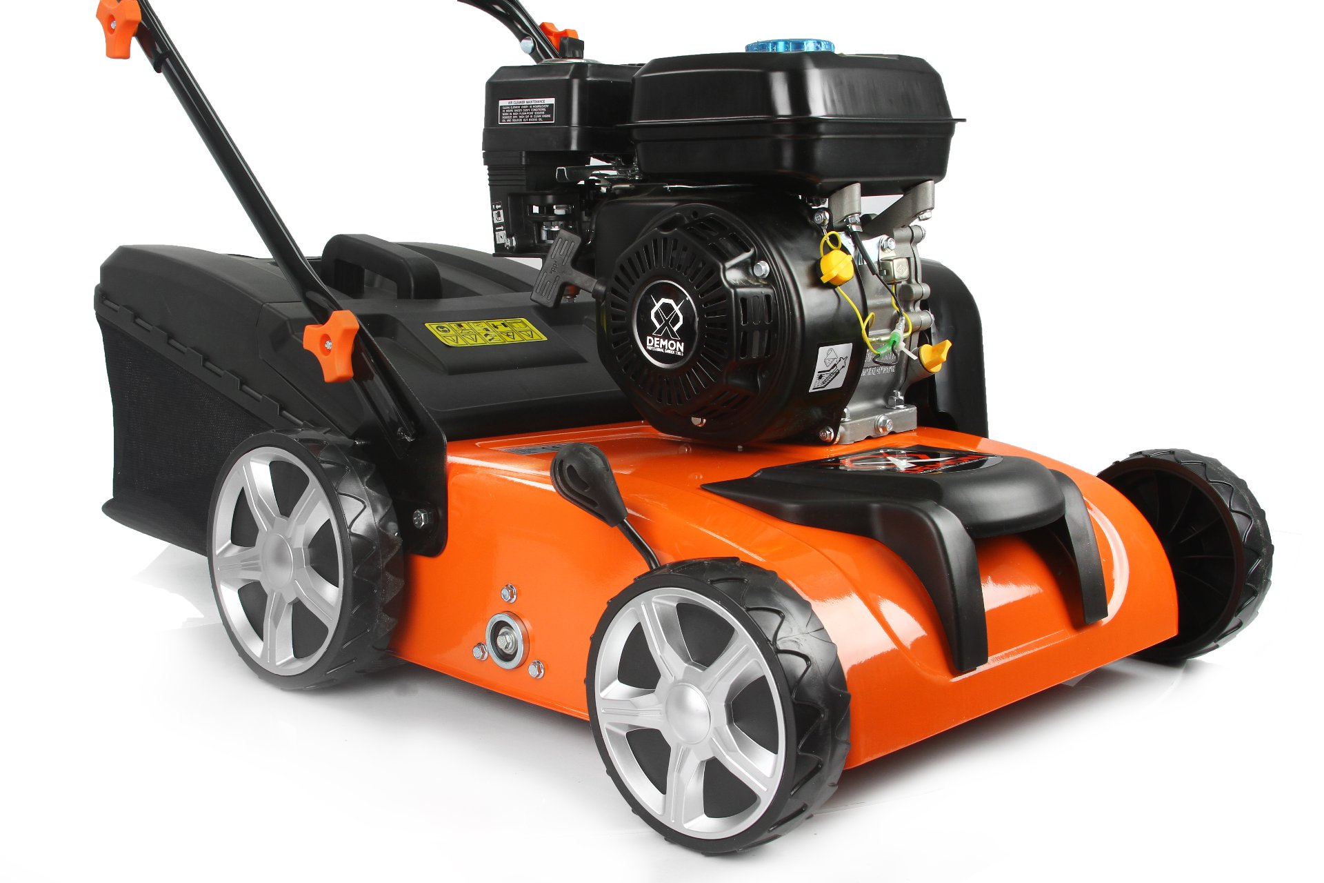 MAR-POL M83270 Motorový vertikutátor prevzdušňovač 3,8kW DEMON