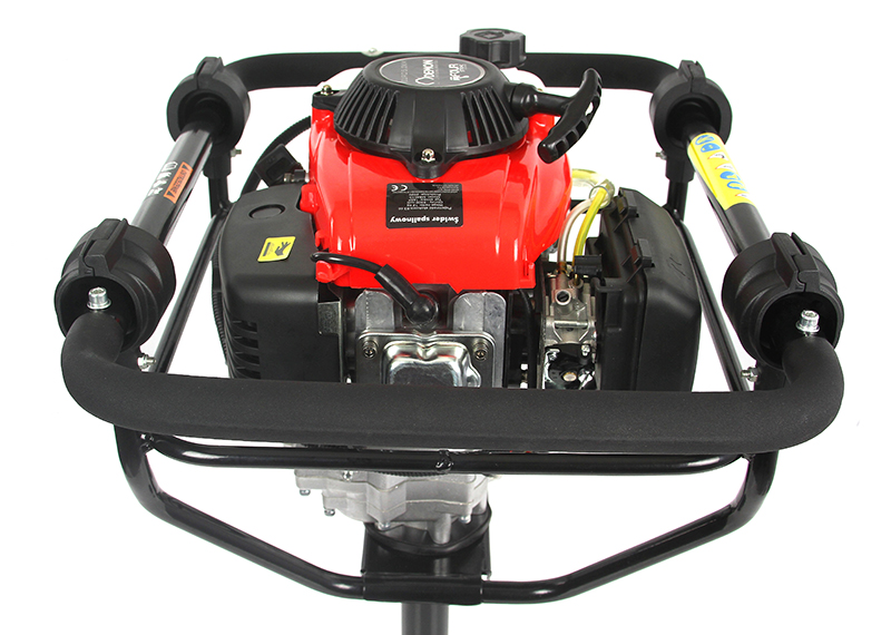 Mar-pol M84010 Motorový benzínový pôdny vrták do zeme 144F 3,8kW 63cm3