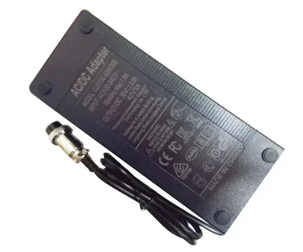 MAGMA Nabíjačka pre skútre 36V 1,6A pro lithiové batérie LI-ON