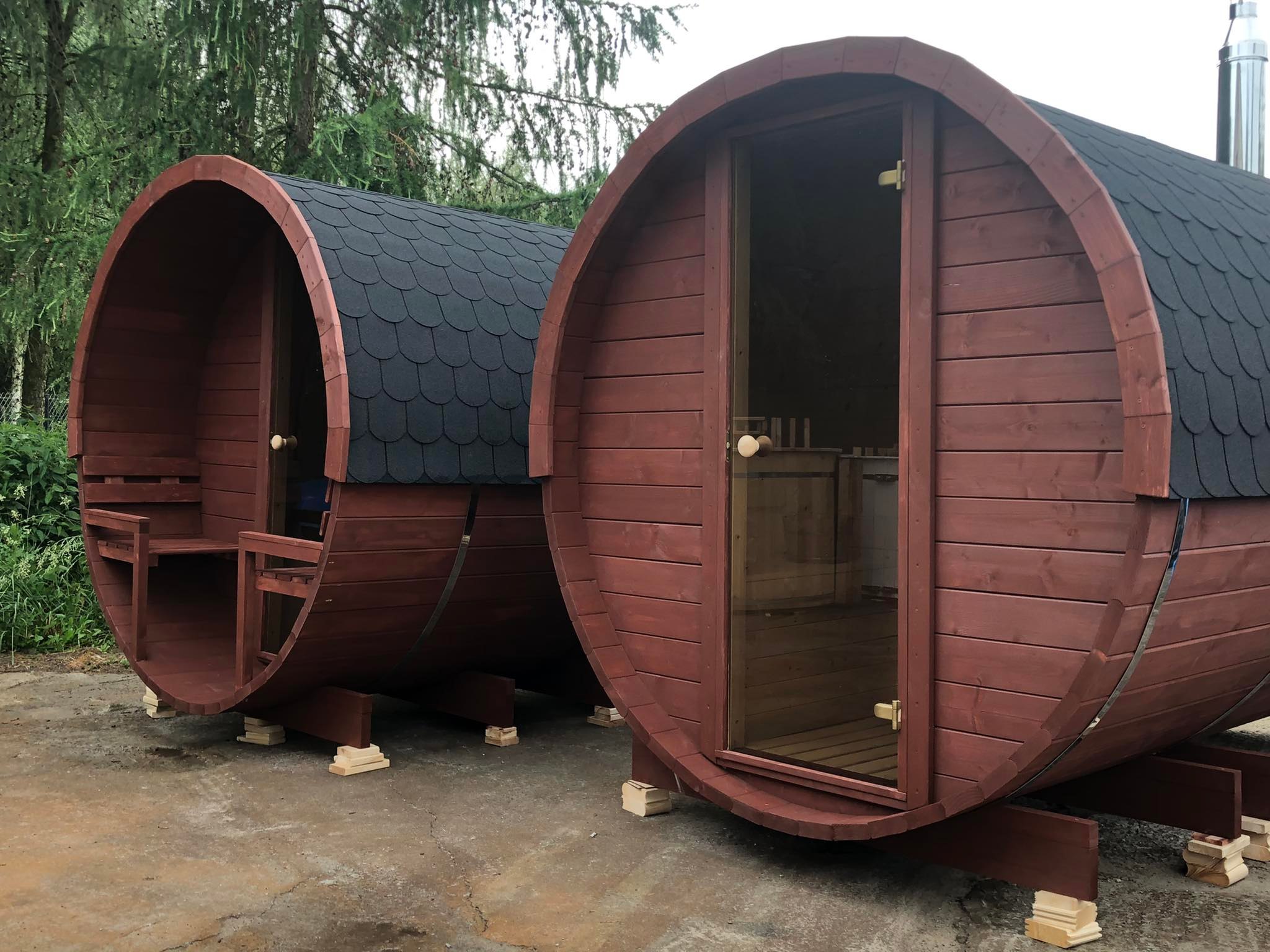 SD-330 Drevená sudová sauna 3,3m x 2,2m s príslušenstvom smrek