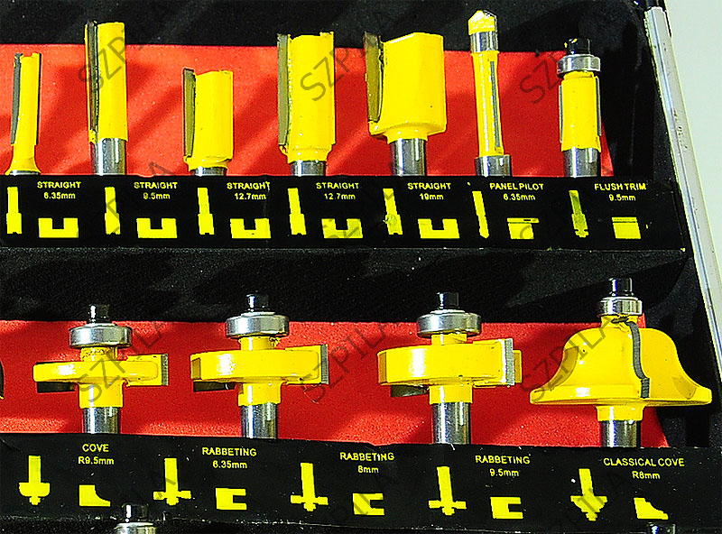 VEĽKÁ SADA FRÉZ 35 kusov kufrík FRÉZKA