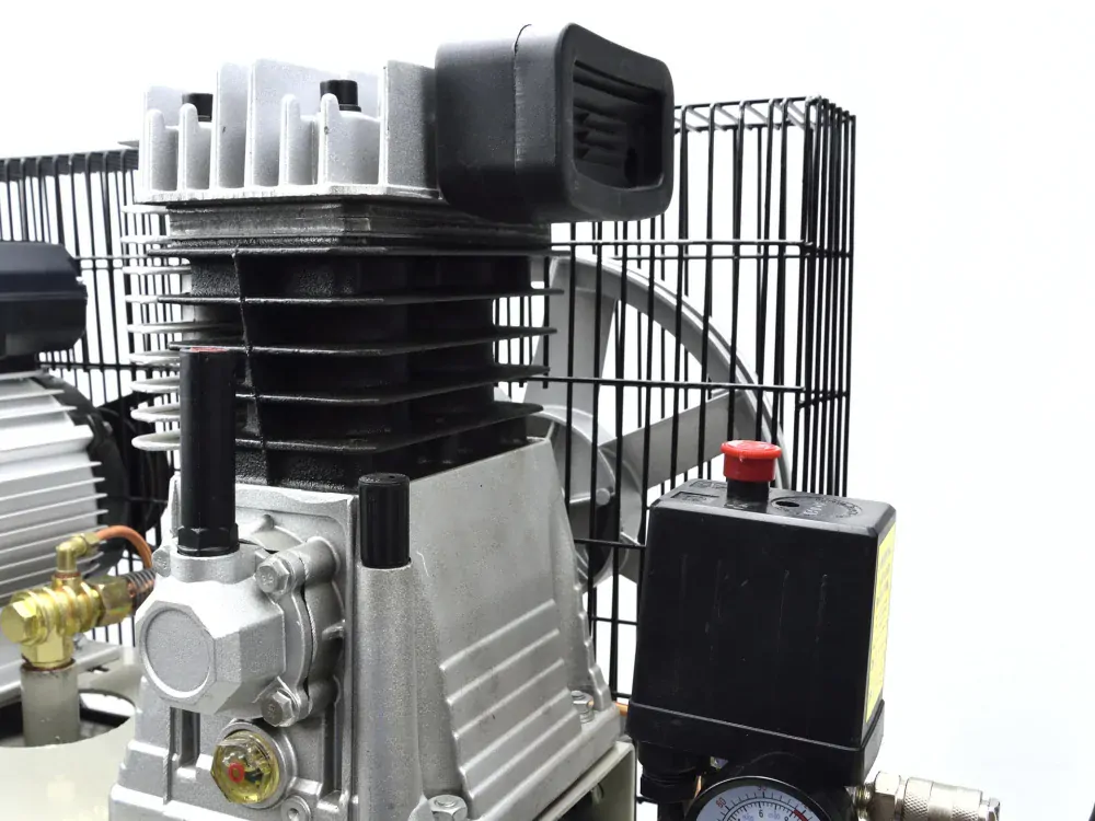 GEKO G80303 OLEJOVÝ KOMPRESOR 100L typ Z 2HP