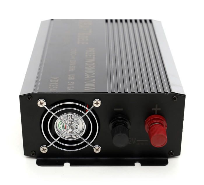 Kraft&Dele KD1254 Menič napätia DC/AC konvertor 700W 12V - 230V