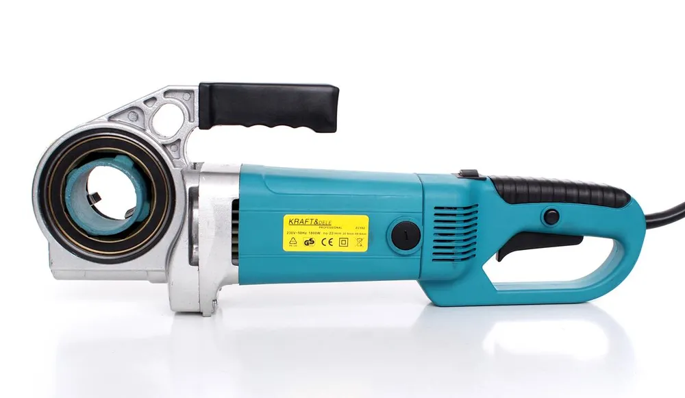 Bestcraft EC592 ELEKTRICKÝ ZÁVITOREZ 1800W 6-DIELNA SADA PRÍSLUŠENSTVO