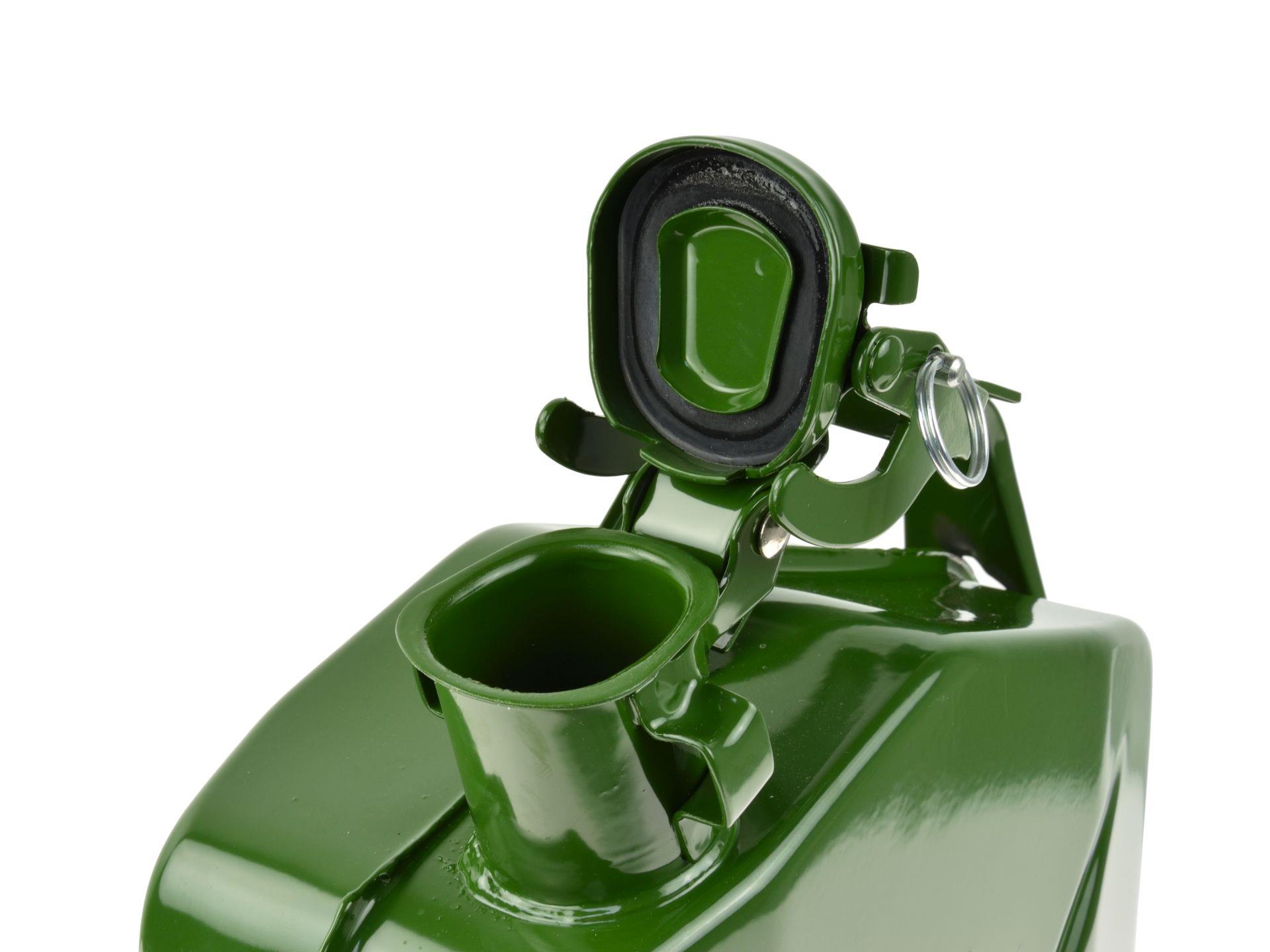 GEKO G03230 Kovový plechový kanister 5L nádoba na pohonné hmoty, palivo