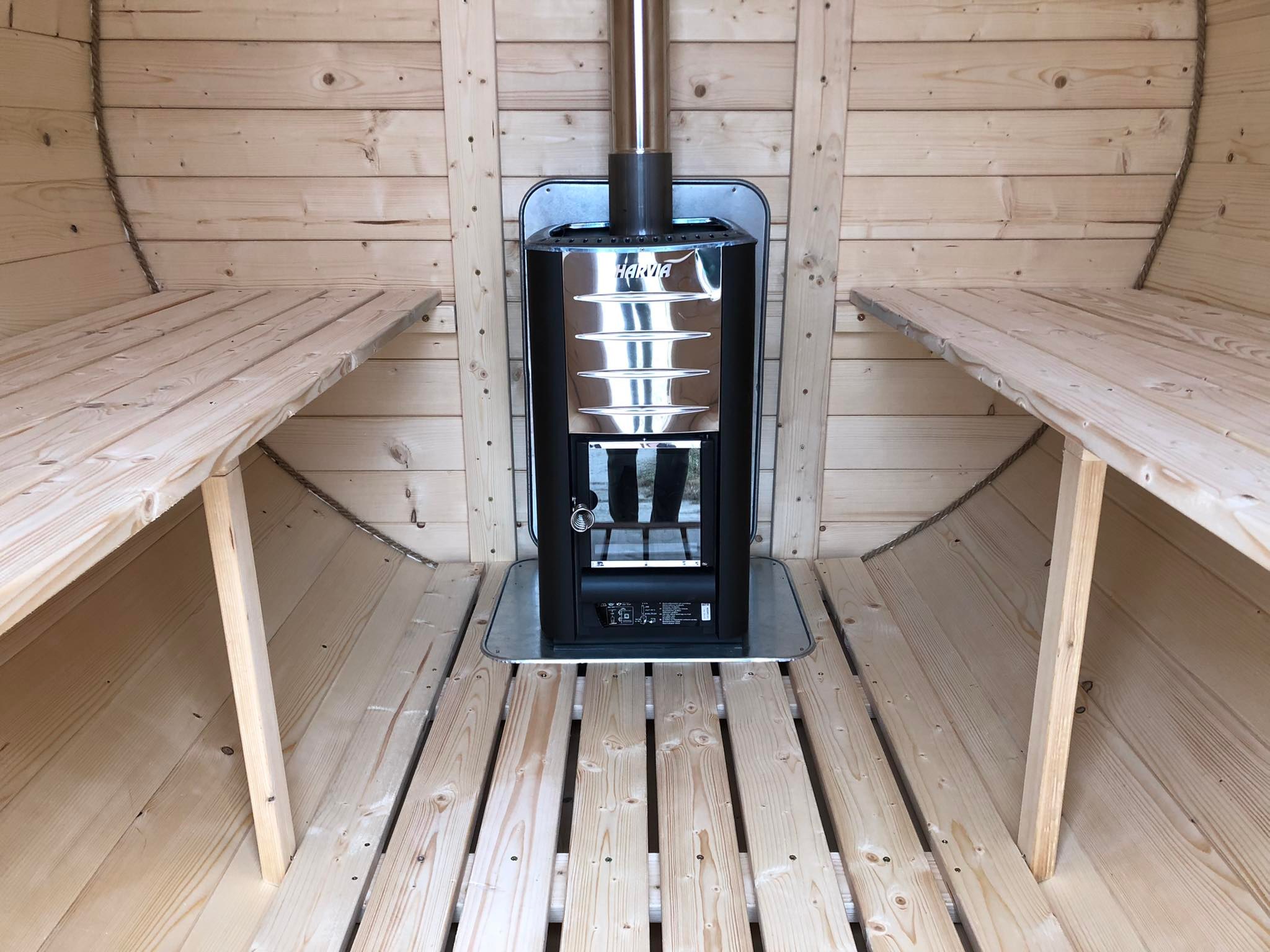 SD-250 Drevená sudová sauna 2,5m x 2,2m s príslušenstvom smrek