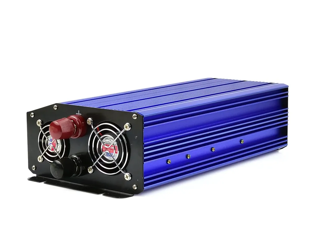GEKO G17014 Menič napätia pre autá, člny 12V 230V 1000W/2000W