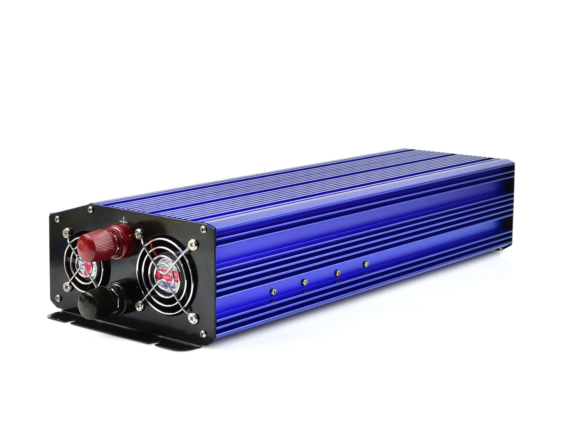 GEKO G17016 Menič napätia pre autá, člny 12V 230V 2000W/4000W