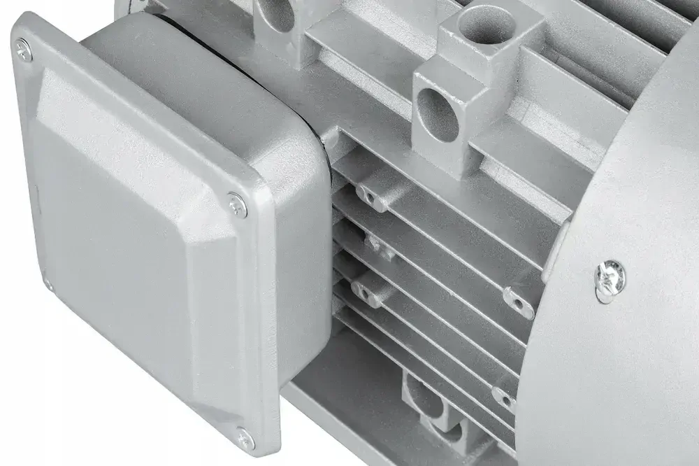 Eurocraft 2238 Elektrický motor elektromotor 3 fázový 3kW 2840 ot/min.
