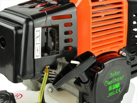 GEKO G81061 Motorový benzínový krovinorez vyžínač 49,7cm3 príslušenstvo