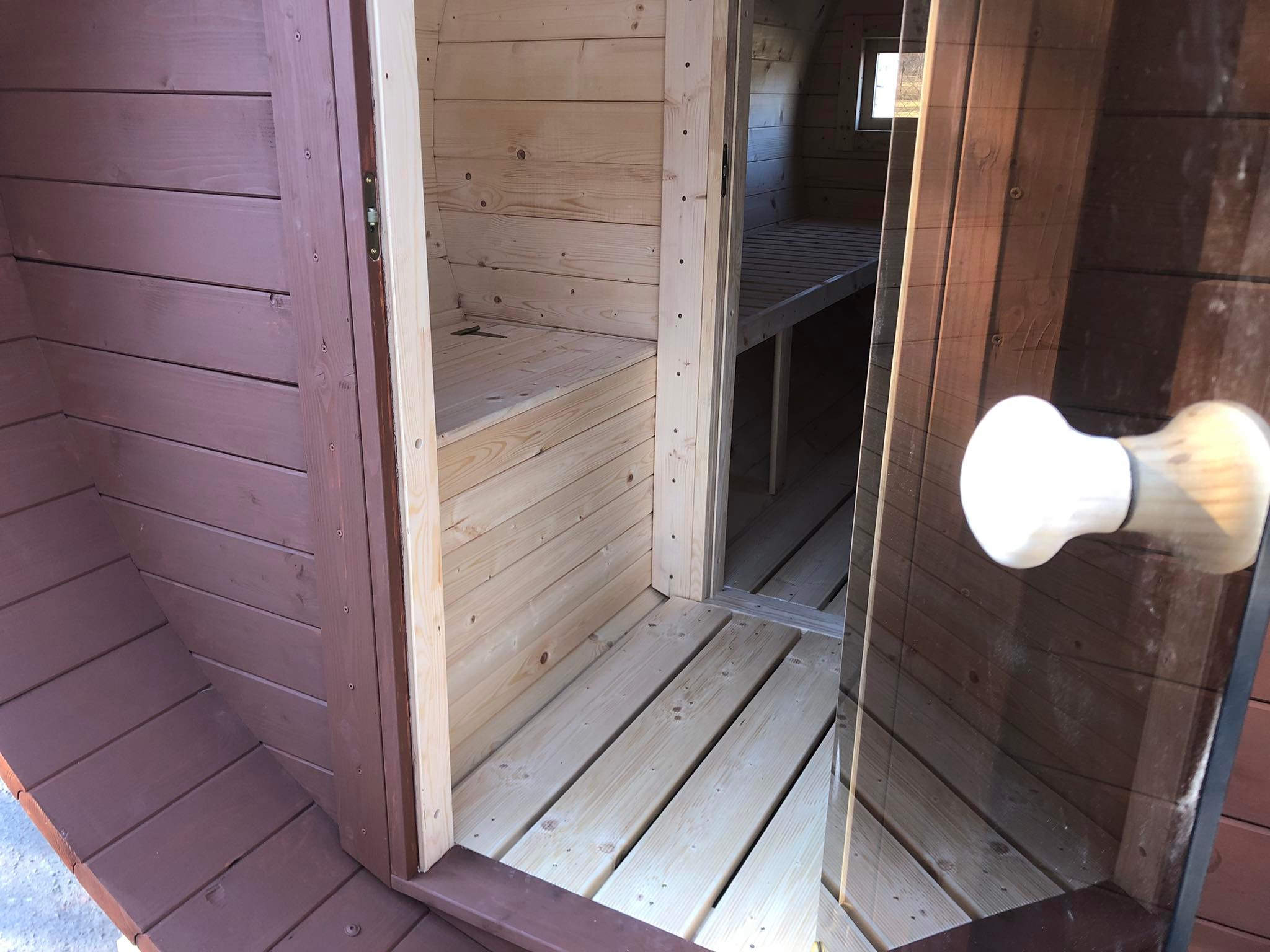 SD-380 Drevená sudová sauna 3,8m x 2,2m s príslušenstvom smrek