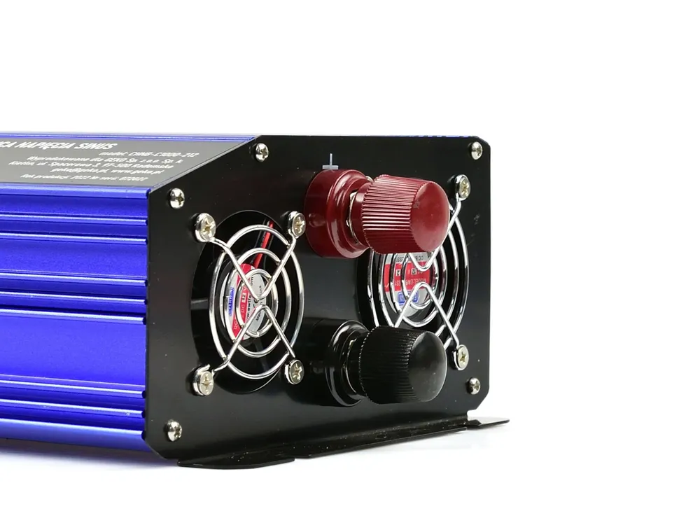 GEKO G17014 Menič napätia pre autá, člny 12V 230V 1000W/2000W