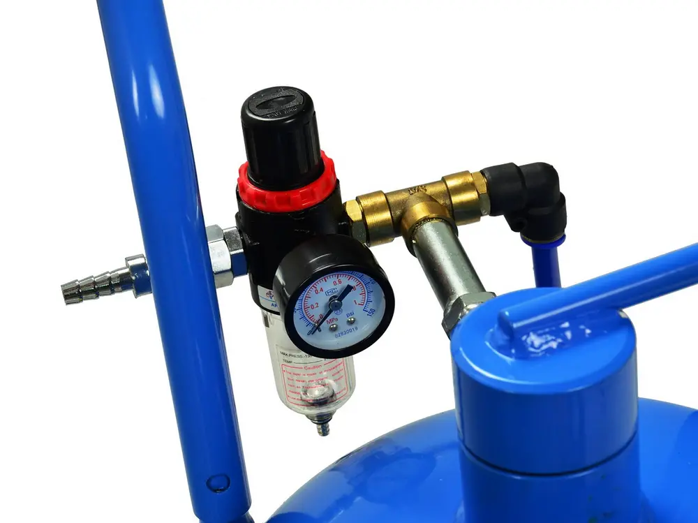 Geko G02029 PIESKOVAČKA PNEUMATICKÝ PIESKOVACÍ PRÍSTROJ 19L