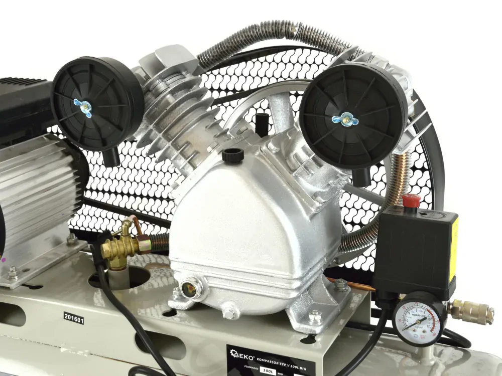 Geko G80309 OLEJOVÝ KOMPRESOR typ V 100L 390 l/min 230V