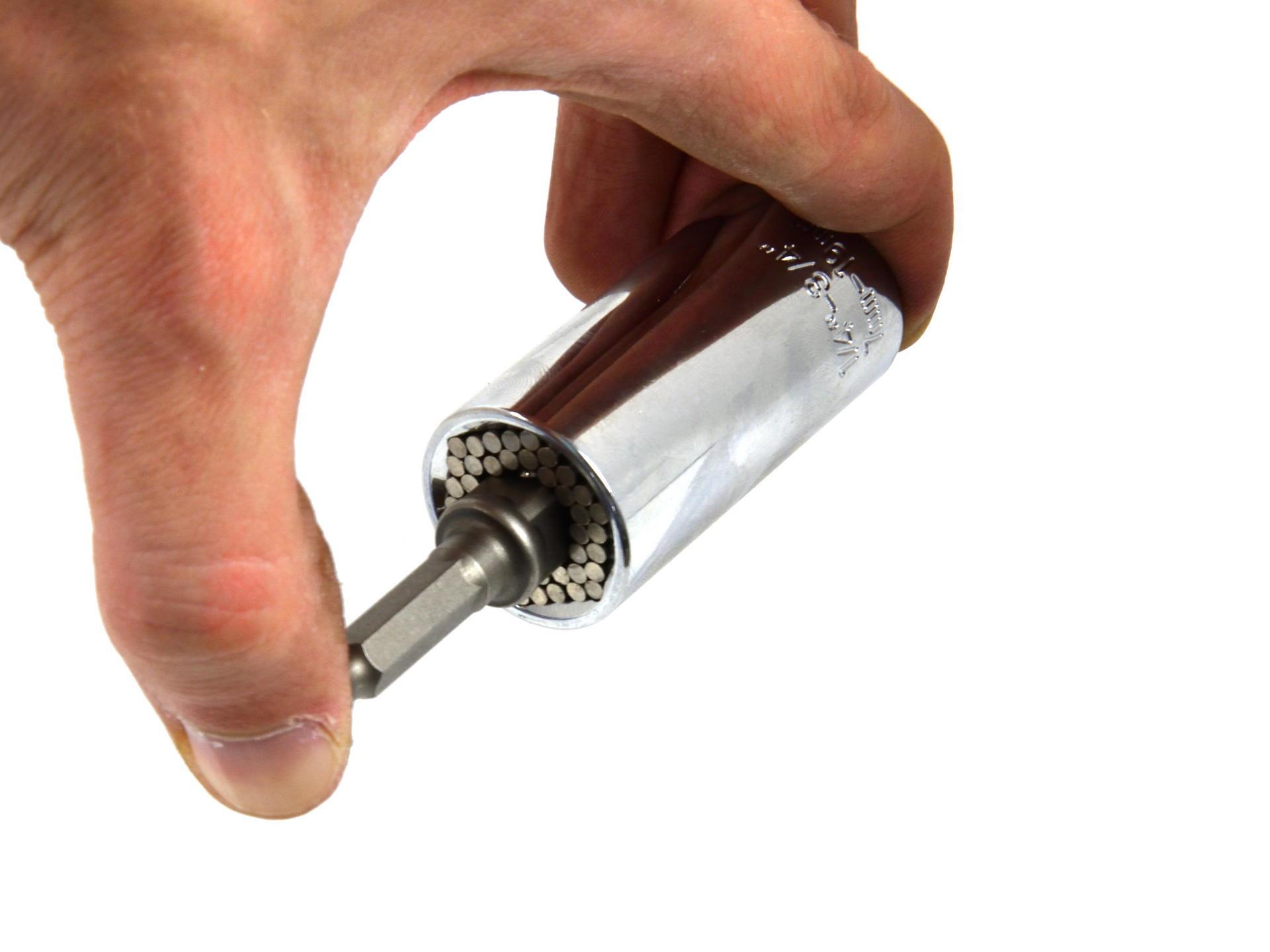 GEKO G15020 Univerzálny nástrčný kľúč 7-19mm na 3/8 s adaptérom 