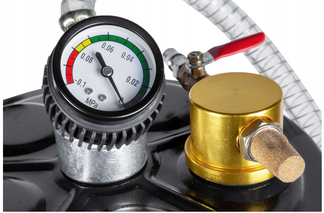 MAX Pneumatická odsávačka, vypúšťačka, odsávanie vypúšťanie oleja 85L lievik + 5 trysiek