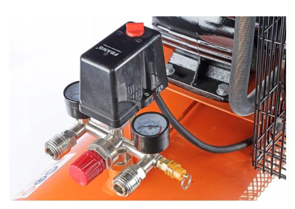 LEX LXC200-2 200l 3,8kW Olejový kompresor 660l/min 2 piesty 400V 