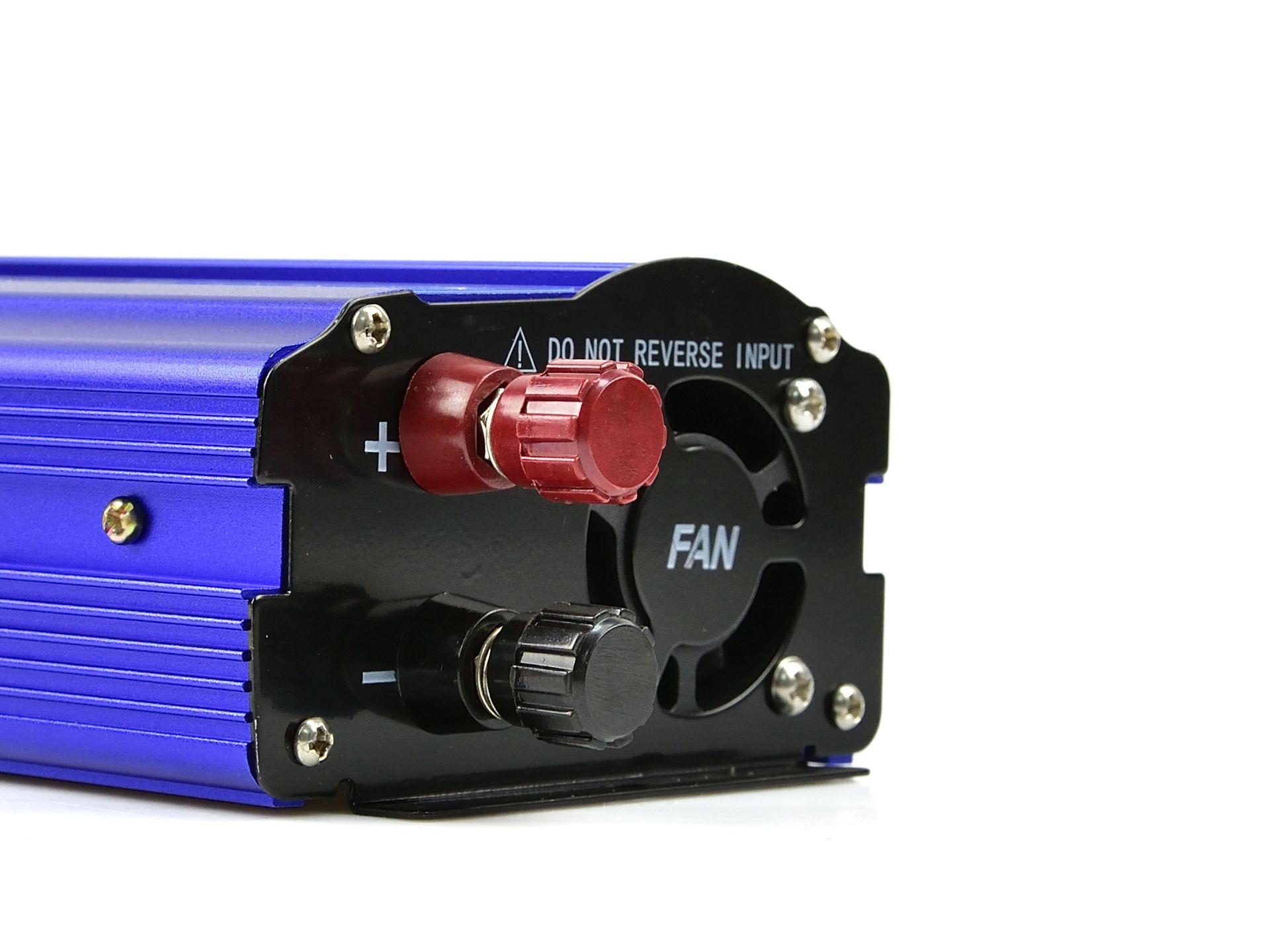 GEKO G17010 Menič napätia pre autá, člny 12V 230V 300W/600W