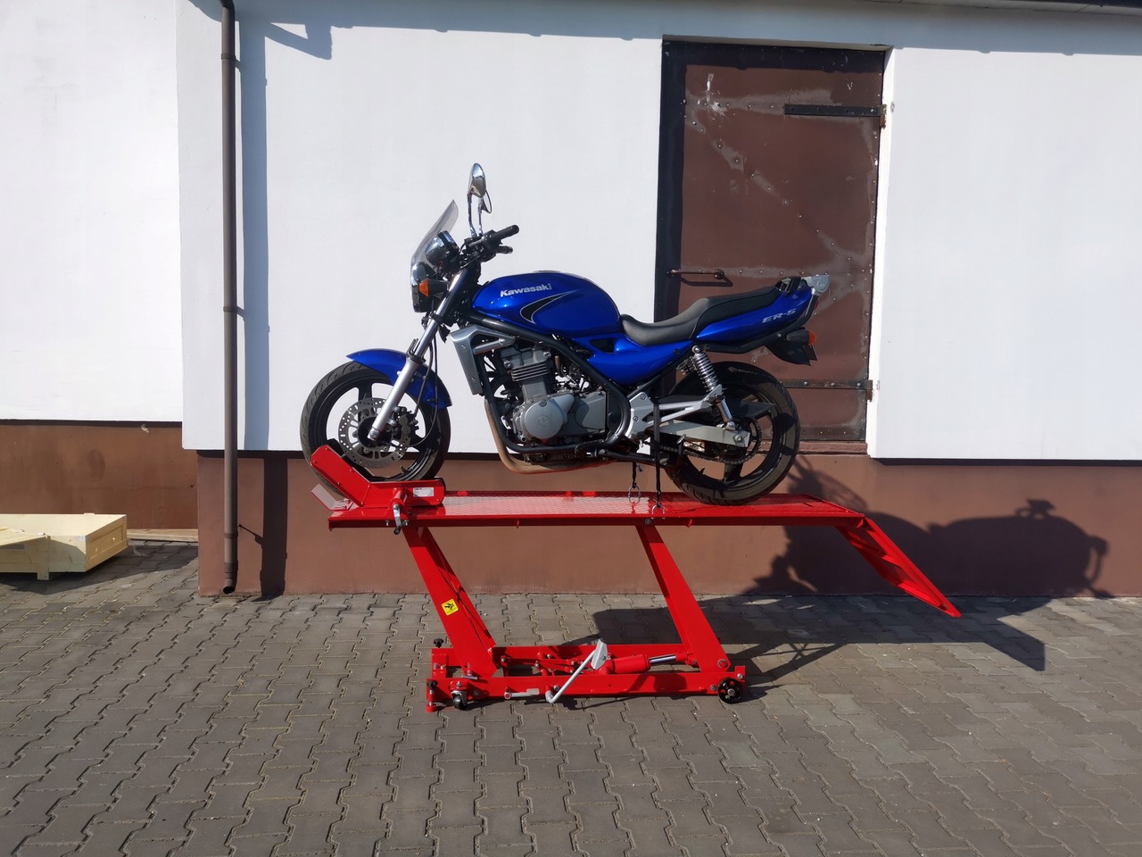 MAR-POL M80105L Plošinový zdvihák pre motocykle motorku motocyklový stojan 450kg