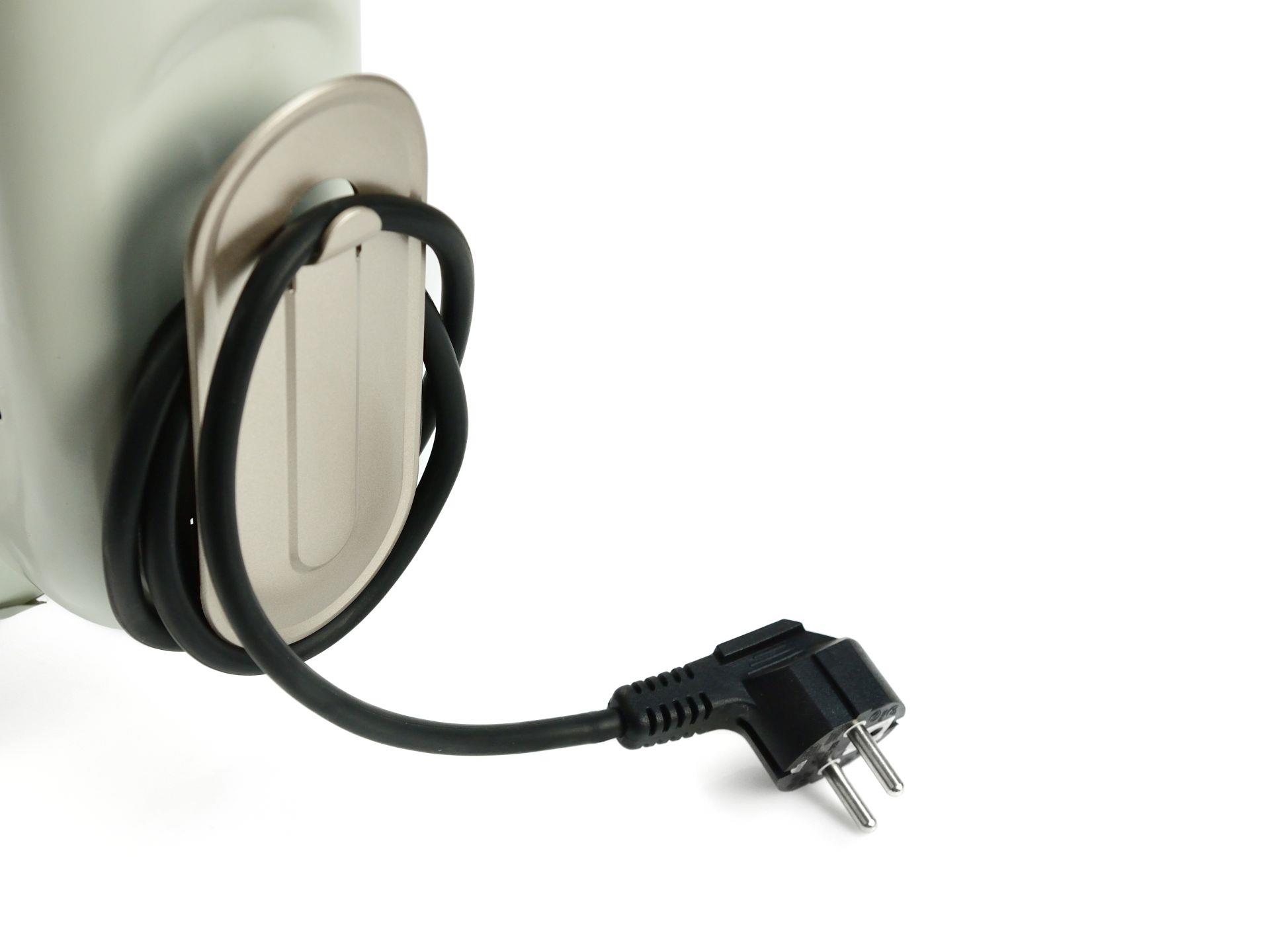 GEKO G80554 Elektrický ohrievač s reguláciou a termostatom 11 rebier 2500W