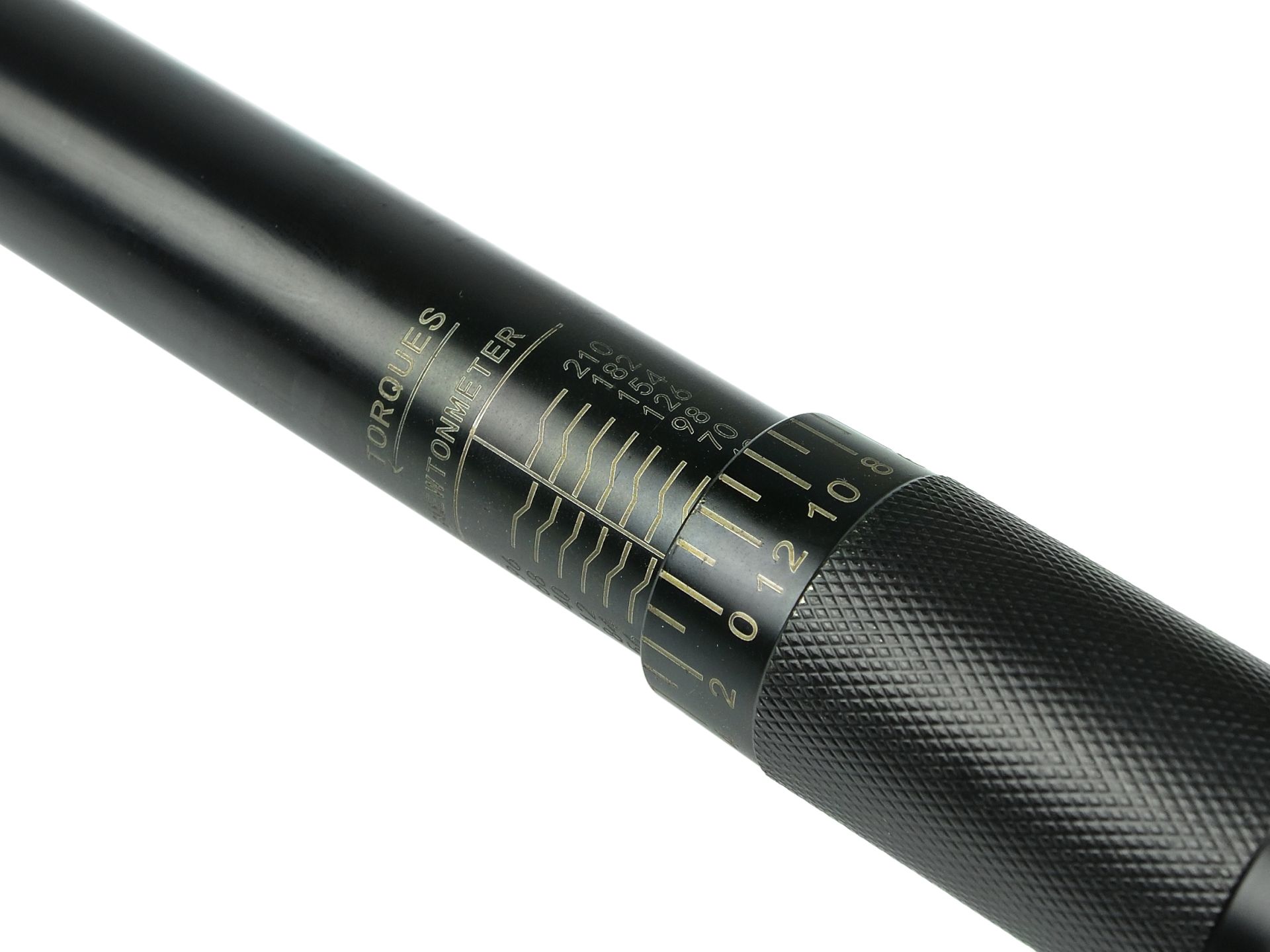 GEKO G10068 Momentový kľúč 1/2" 28-210nm + 3 ks nástrčné kľúče, čierny